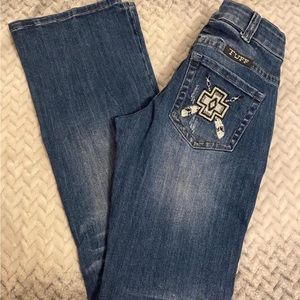 Cowgirl Tuff bootcut mid rise dark blue jeans. 27x35